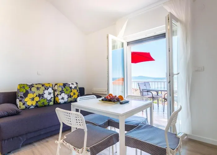 Appartement Nikola 3 *